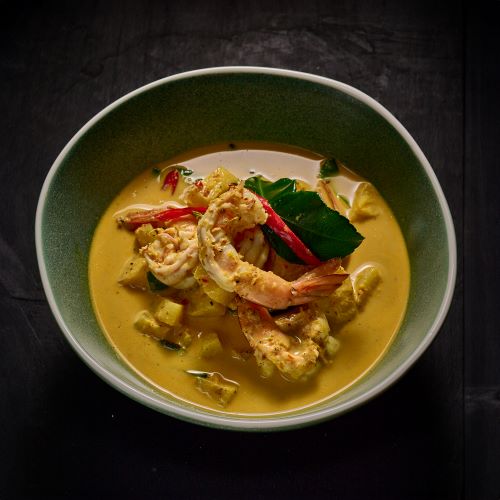 Pineapple Red Curry With Pork or Prawns